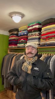 Забрал кепку. image preview