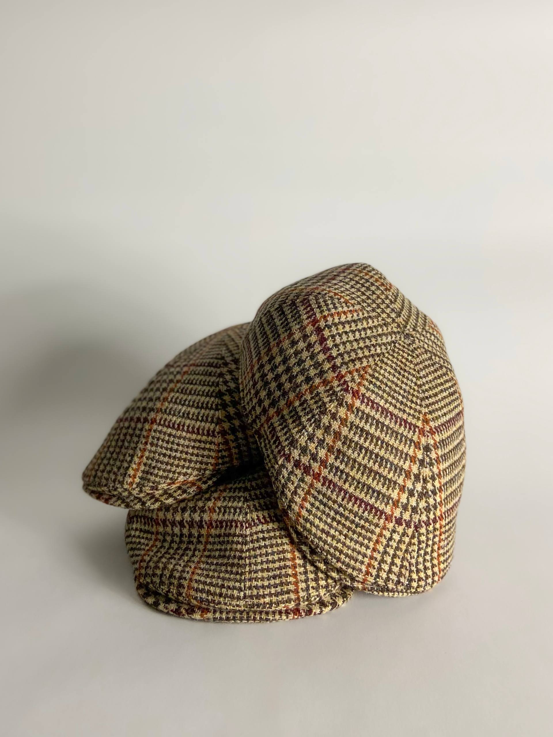 Снова доступны головные уборы из шерсти Harris Tweed image preview